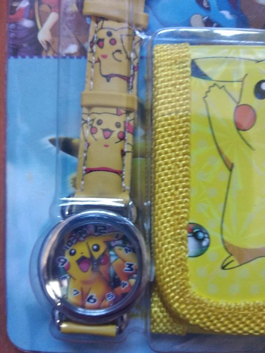 Pokémon Ball (Pokéball) + Original Pokémon Takara Tomy Balloon Clock64729678196226124