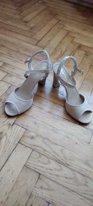 Buty sandały złote rozmiar 40
