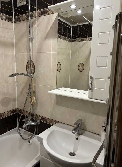 Продам 2к квартиру 54м2 Александра Поля  Кирова район Медтехники