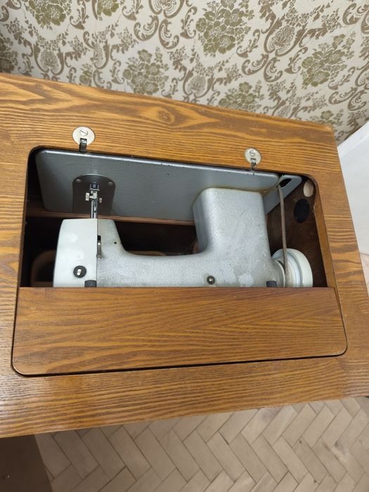 Швейні машини Подольськ і Чайка