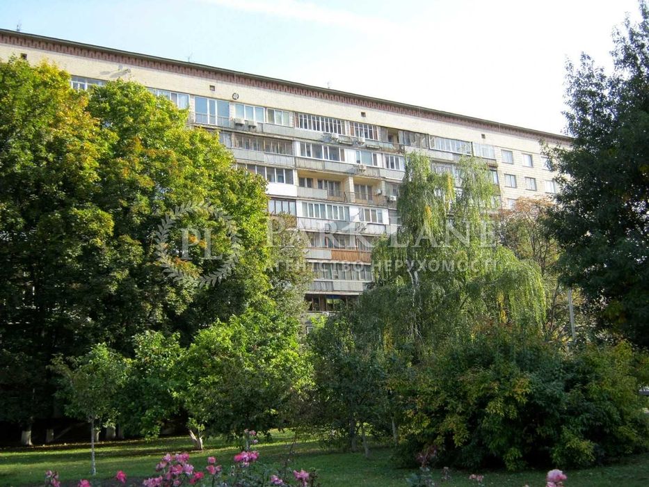 Арсенальна Центр Парк Вічної Слави Печерськ Цегляний Буд. Совмін в парковій місцевості Суворова Мазепи Князів Острозьких Ремонт ГАЗ 94 м2 3 спальні