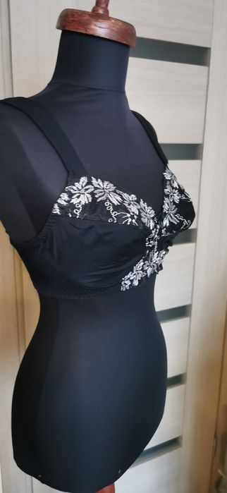 Nowy biustonosz BPC Selection 75 D miękki