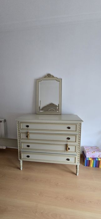 Cama madeira lacada com dourados, Estilo Luis XVI
