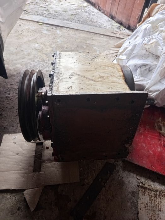 Редуктор планетарний