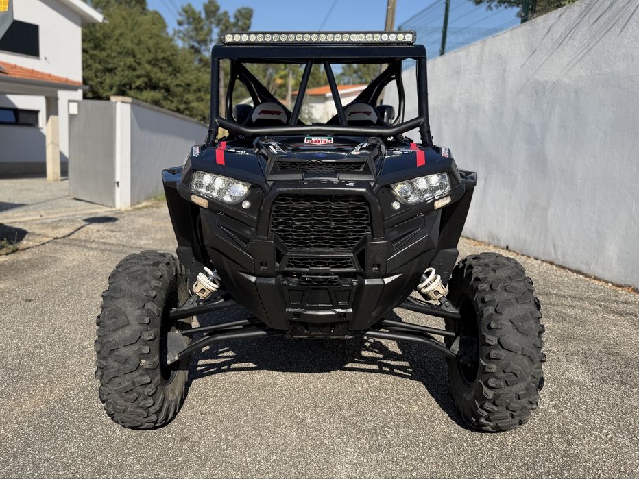 Polaris RZR XP 1000 TURBO - NACIONAL