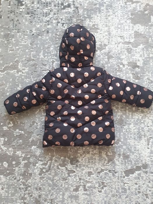 Зимова куртка на дівчинку розмір 86-92см