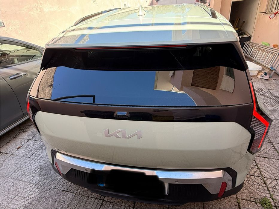 KIA EV3             .