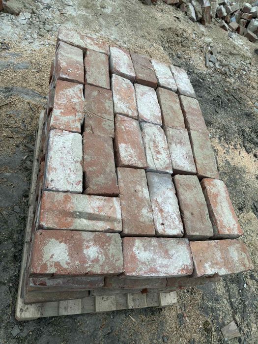 Cegła rozbiórkowa ze stodoły – 2000–2500 szt. | Babkowice