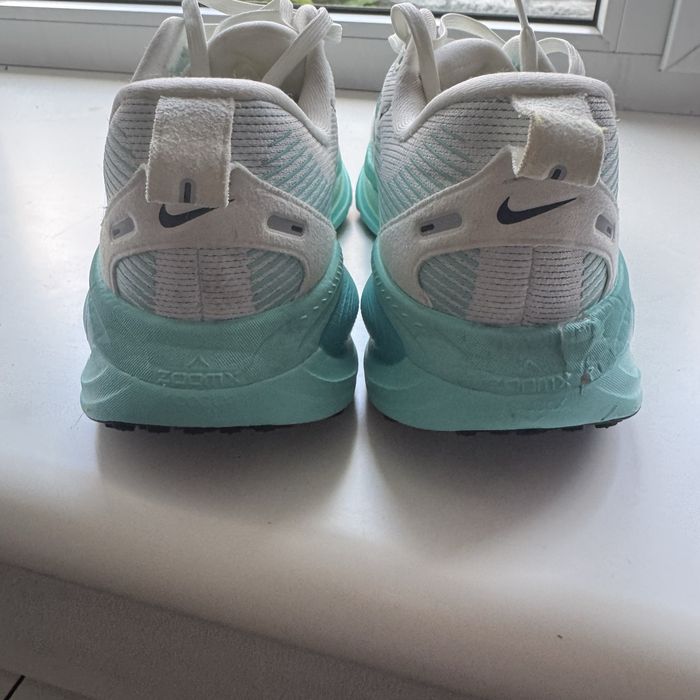 Nike runner Volermo 18 42