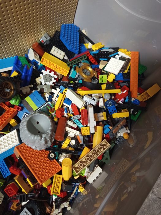 Skrzynka klocków LEGO