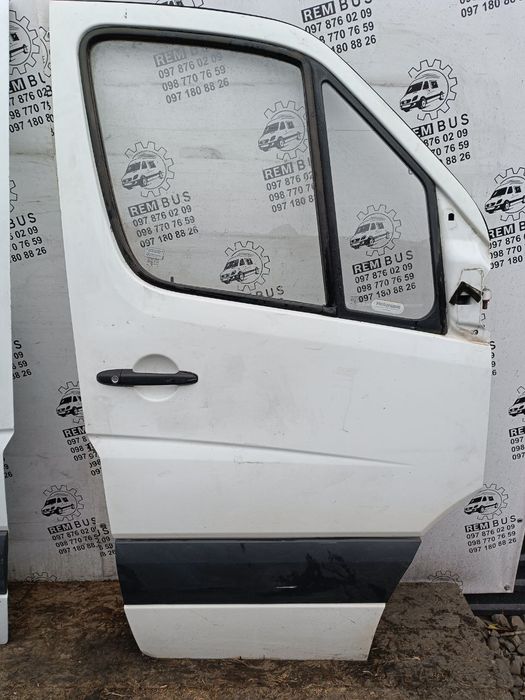 Дверка передня права, ліва Mercedes Sprinter w906 313 316 318 319 біла