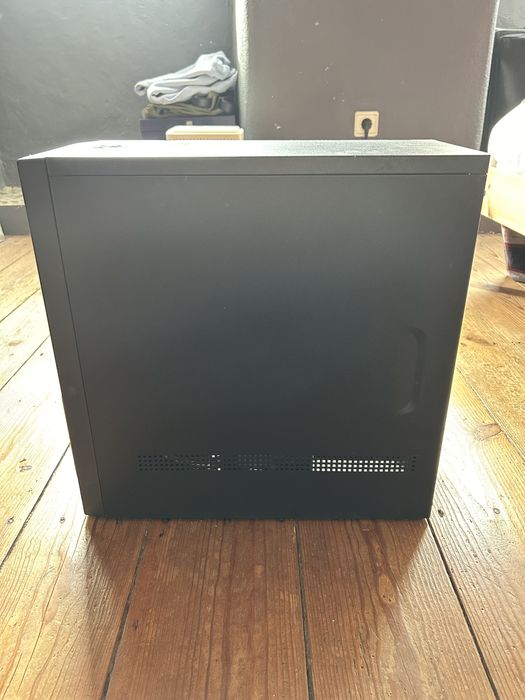 Computer (with missing components)64750782218755123