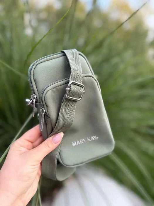 saszetka podróżna na dokumenty , komórkę , klucze i inne drobiazgi