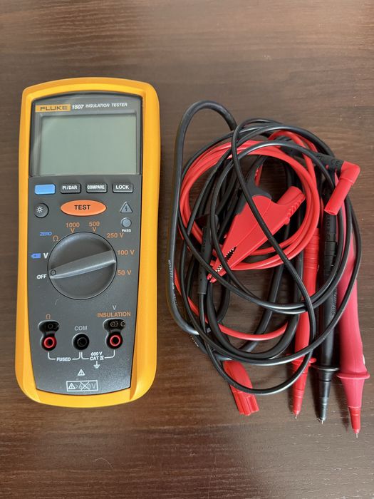 Nowy miernik Fluke  1507 megger / tester izolacji