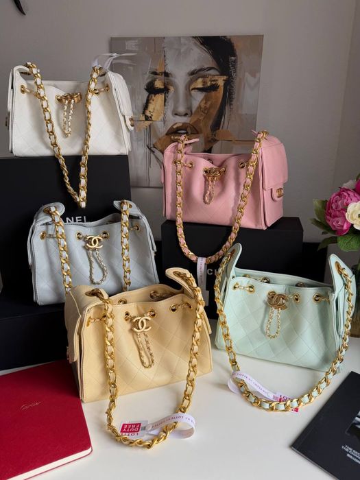 Сумка Chanel 22 жовта, блакитна, мʼятна