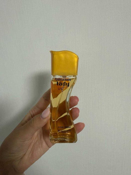 Entity luxurious lady туалетная вода