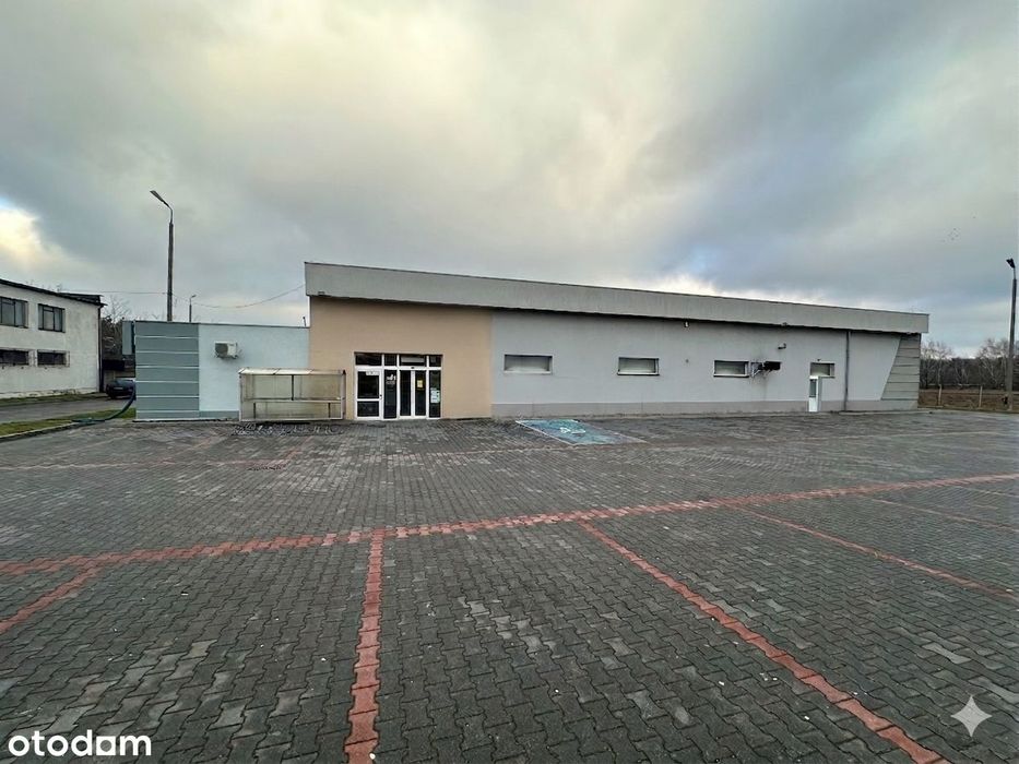Obiekt Handlowo-Usługowy Z Parkingiem