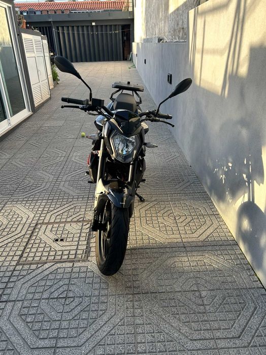 Benelli BN 125 ano 2025 como nova
