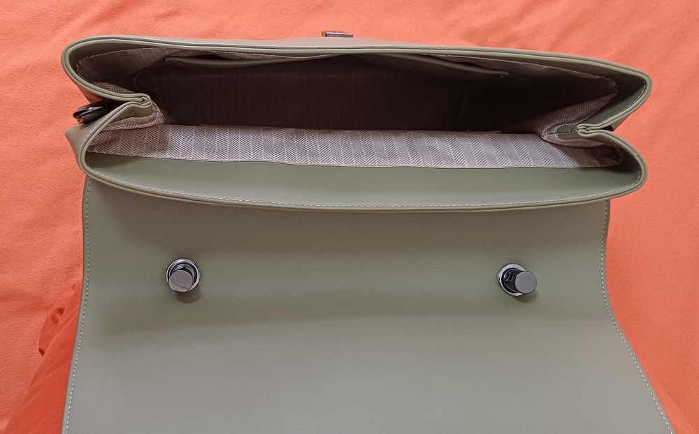 Mala de Senhora Bugatti