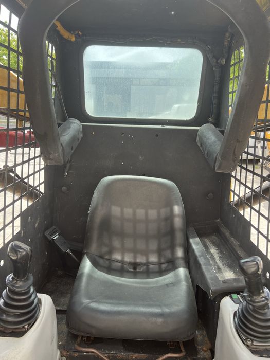 Bobcat cat 226 B em bom estado de conservação