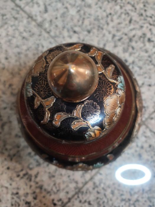 Pintura á mão com tinta de ouro em relevo, Vintage