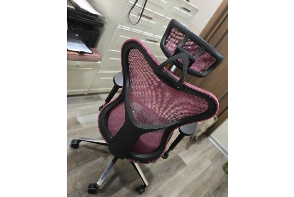 Кресло офисное эргономичное Barsky Baterrfly Blak/Bordo Fly-02