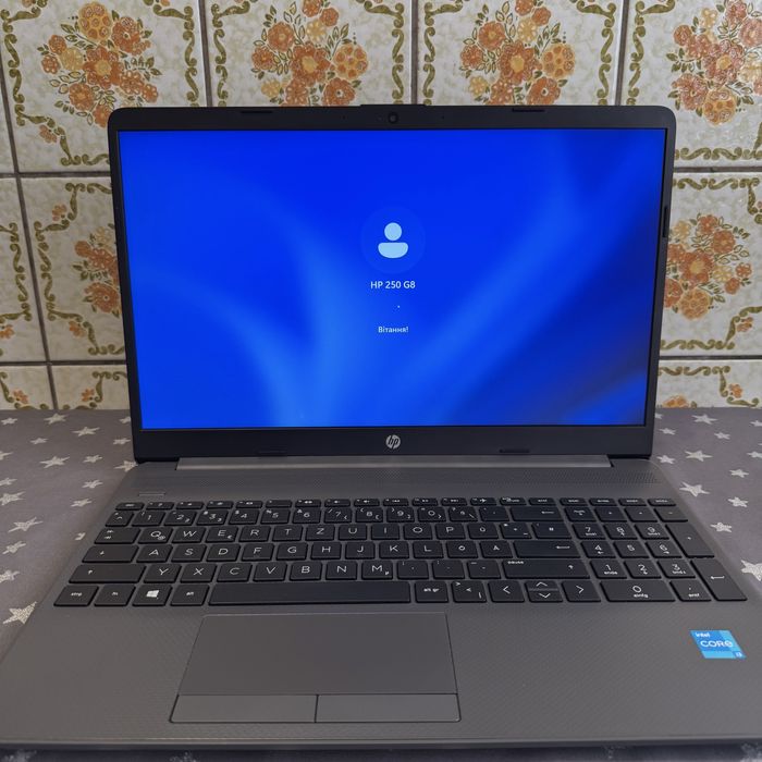 HP 250 G8/ intel i3-11th./SSD M2 256GB/ RAM DDR4 8GB