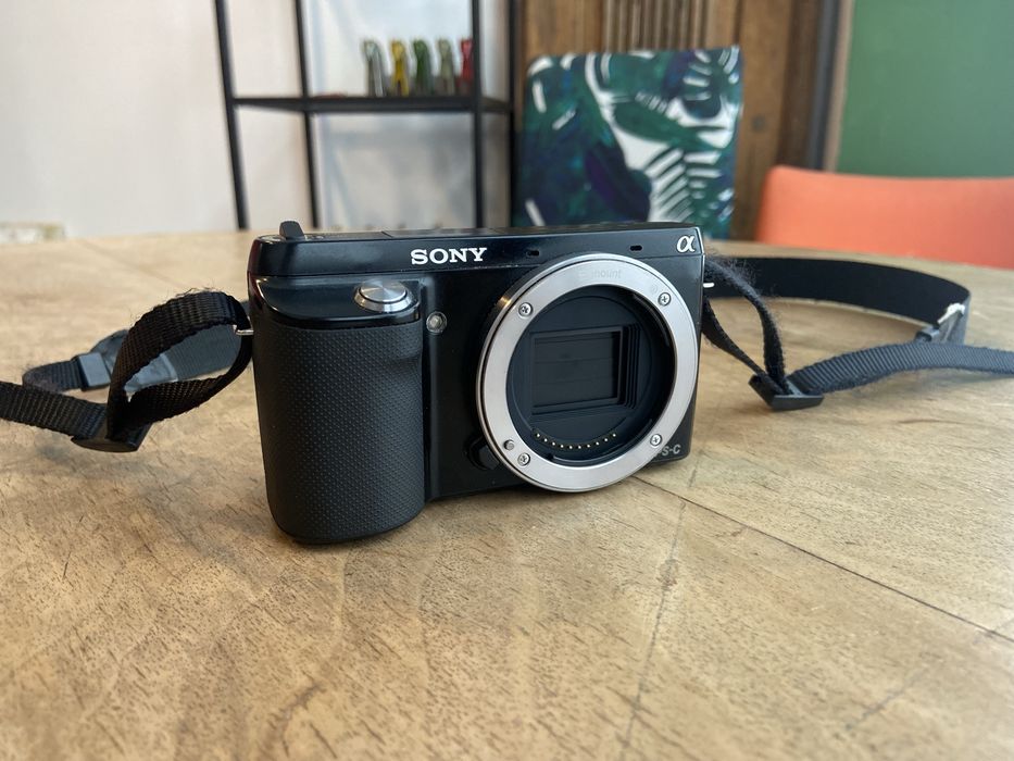 Aparat Sony NEX-F3  body, uszkodzony, na części
