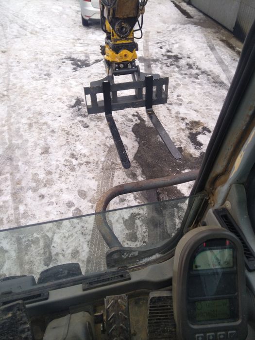 Usługi koparką I ciągnikiem rolniczym transport wywrotką mini koparka.