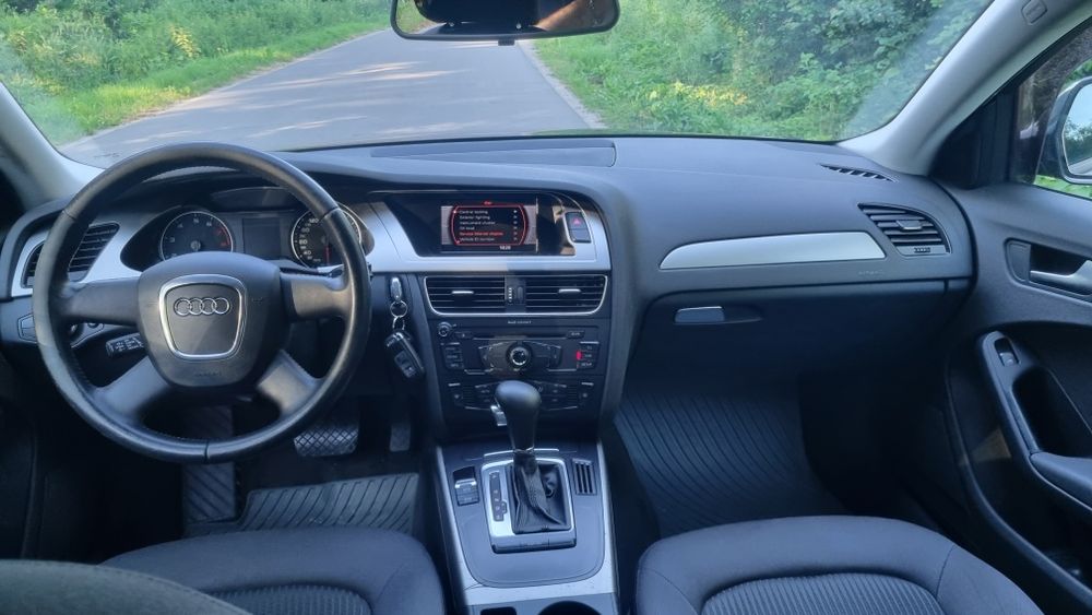 Audi a4 b8 1.8T  LED Xenon automat