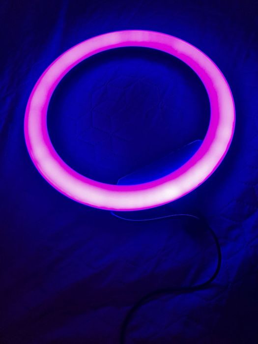 Кільцева лампа блогера