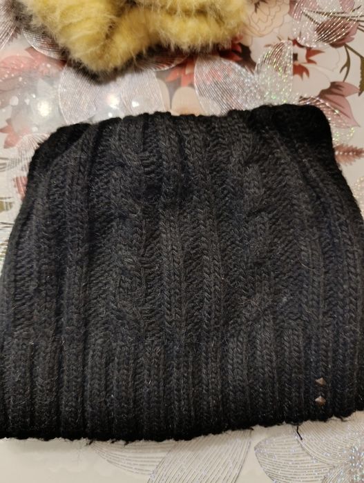 Женские шапки. .