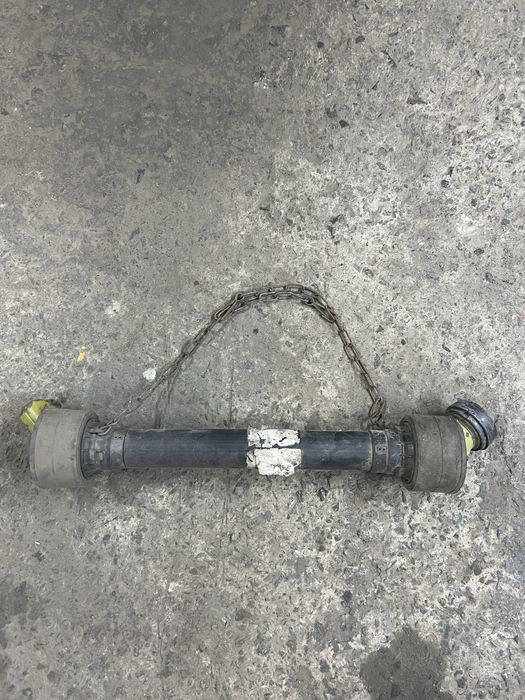 Продам кардан универсальний