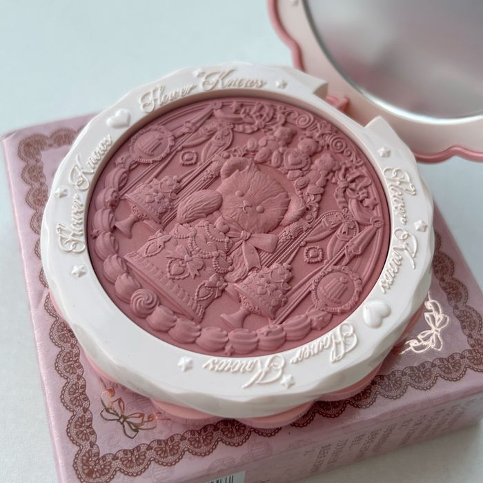 Рум’яна Flower Knows The Sweetie Bear Silk Satin Blush