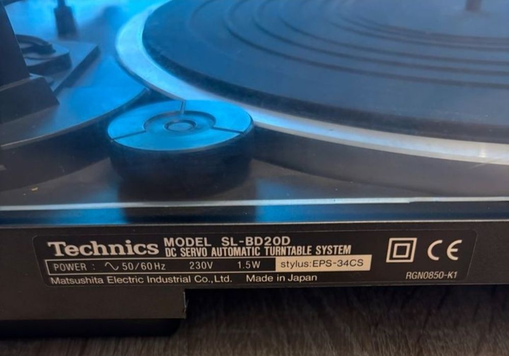Technics Gramofon SL-BD20D

Tylko przedmiot