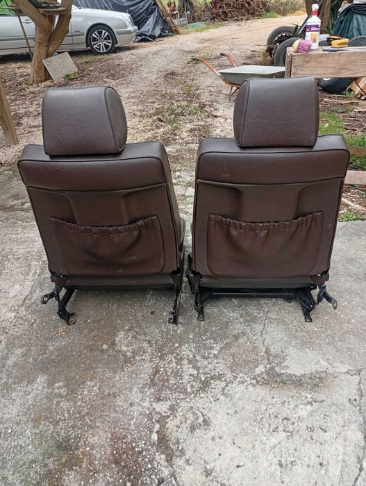 Mercedes W124 - Bancos e quartelas de porta