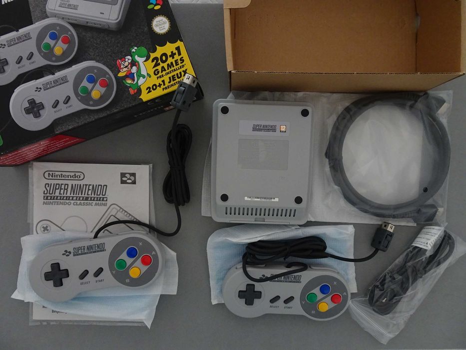 Consola Super Nintendo - Nintendo Classic Mini (nunca usada)