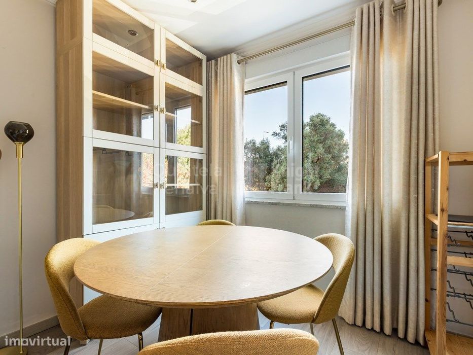 Apartamento T2+1 para arrendamento mobilado na Encarnação