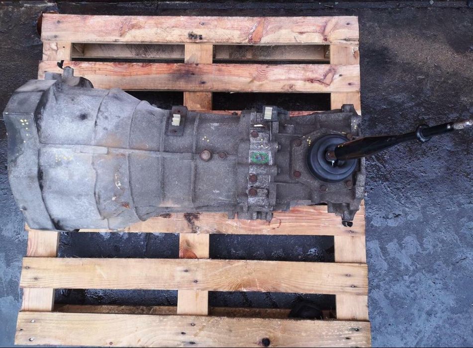 Продається механічна коробка передач (МКПП) до Nissan Navara D40.