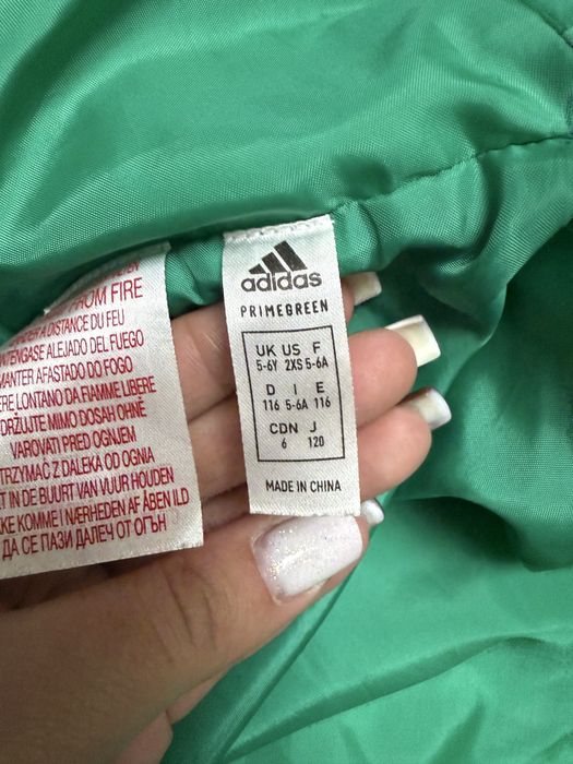 Куртка курточка пуховик Adidas