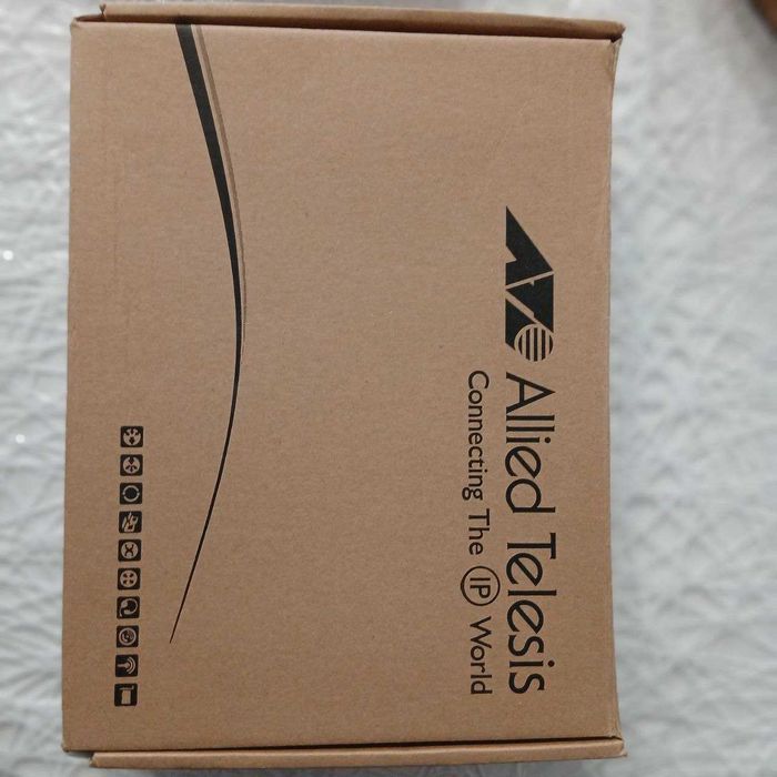 Коммутатор Allied Telesis AT-FS708