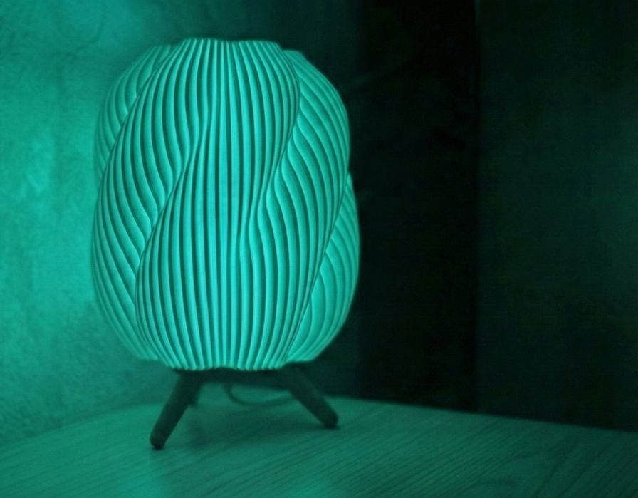 Настільний розумний світильник (керування з телефону, RGB)