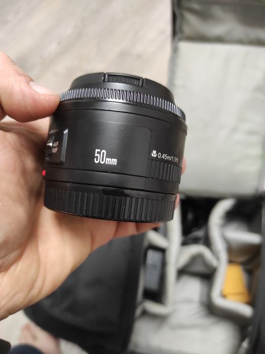 Об'єктив Canon EF 50mm