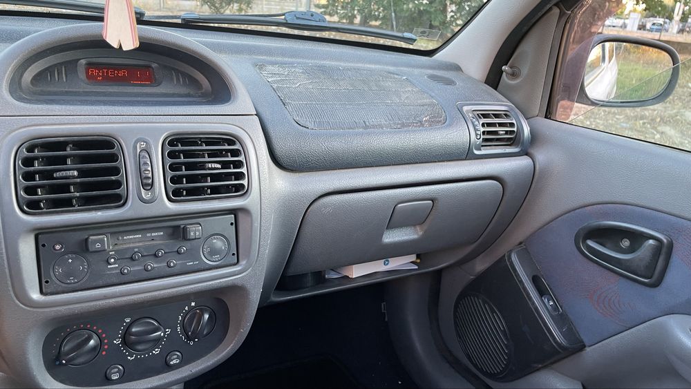 Renault Clio 1.9