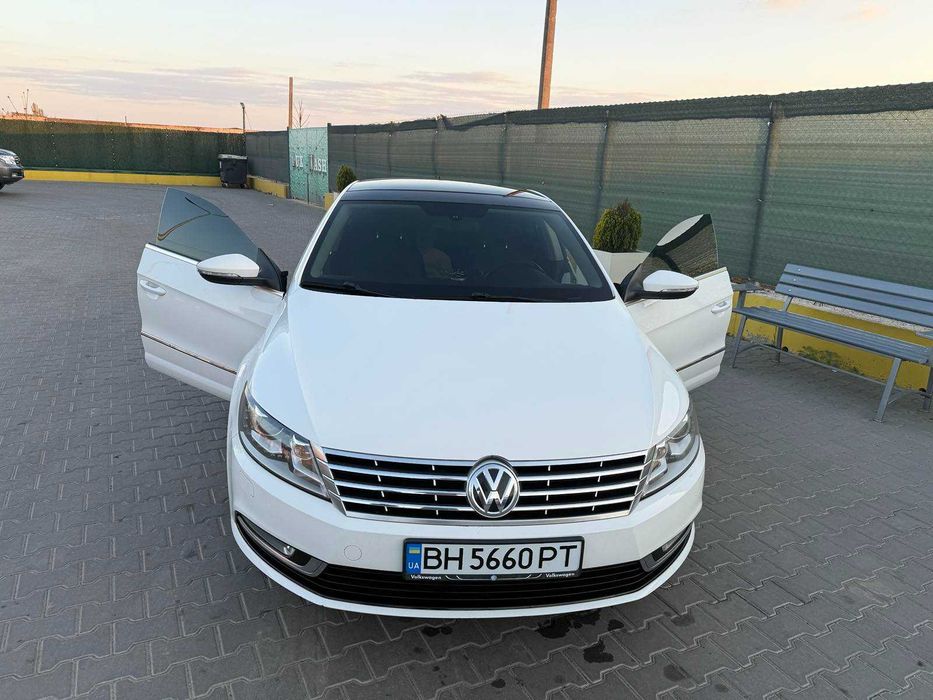 Volkswagen CC Luxury  2012