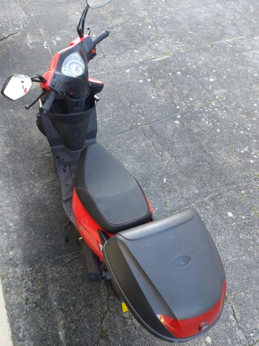 Scooter Kenos Valleta 50