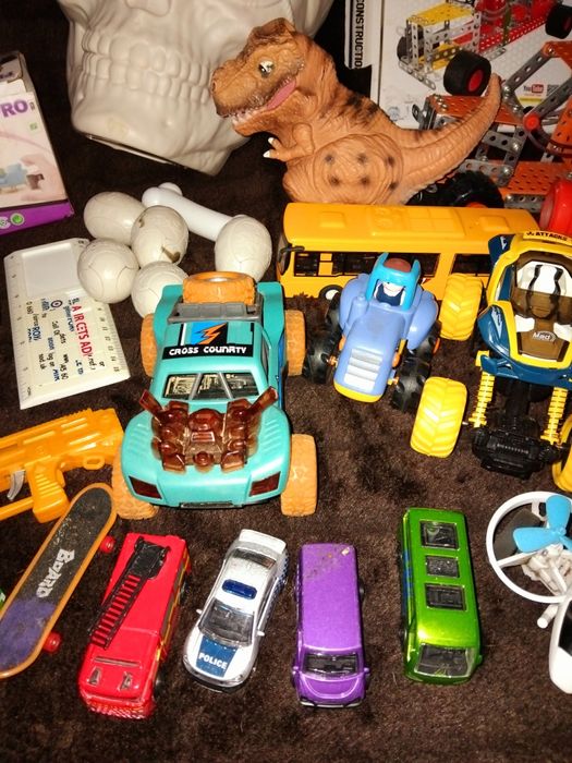 Игрушки для мальчика