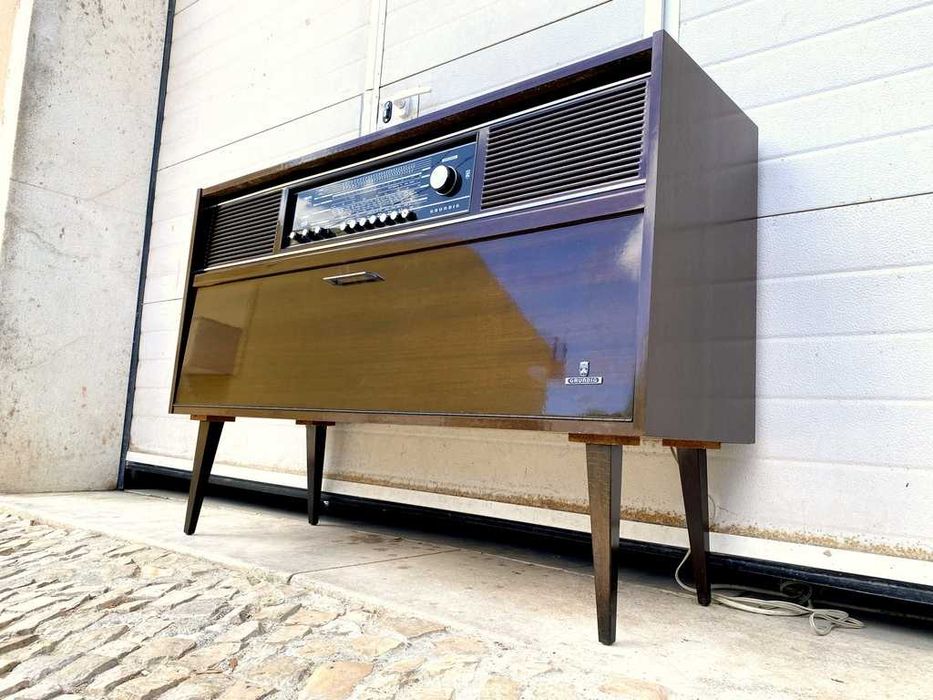 Aparador rádio gira discos a funcionar grundig 118comp