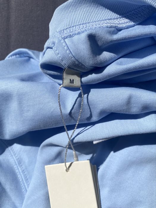 Tshirt Ami Paris azul clara