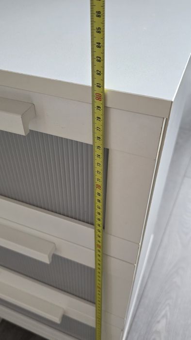 Mesa de cabeceira branca IKEA
